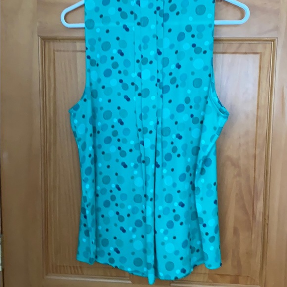 Top - Picture 2 of 5